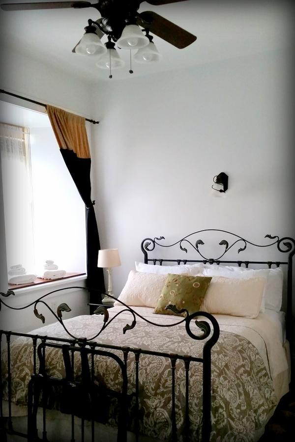 Mineral Point Hotel Εξωτερικό φωτογραφία